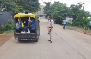 परिवहन विभाग के जांच दल द्वारा छिंदवाड़ा शहर में की गई स्कूली वाहनों की सघन जाँच…