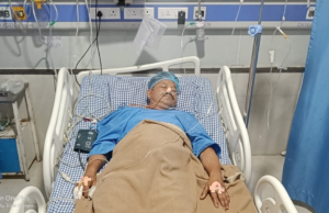 नकाबपोश अज्ञात इकूने व्हाइट बढ़कर लूट की वारदात को दिया अंजाम, चाकू से किया हमला