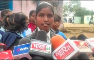 अधीक्षक को नहीं हटाया गया तो छात्रावास से चली जाएगी छात्राएं