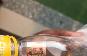 चौरई शराब ठेकेदार द्वारा अवैध रूप से गांव गांव शराब की सप्लाई…फर्जी होलोग्राम लेवल लगाकर गांव-गांव पहुंचाई जा रही अवैध शराब….