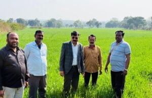 उप संचालक कृषि श्री सिंह ने टीम के साथ ग्राम झिरलिंगा, झंडा, खापमिट्ठे, जामुनझिरी और पुआमा का विजिट कर फसल स्थिति का अवलोकन किया…