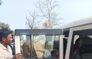 छिंदवाड़ा के थाना परासिया क्षेत्र में दो मोटर साईकिल आपस में टकराई, 04 घायलों को डायल 112/100 जवानों ने पहुँचाया अस्पताल…