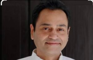 किसानों को वादे और झांसे नहीं, समय पर खाद दो सरकार-