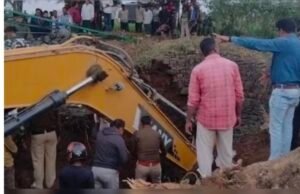 मध्य प्रदेश के छिंदवाड़ा में निर्माणाधीन कुआं धंसा, तीन मजदूर दबे..