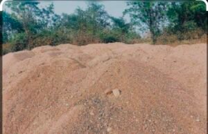 बीजागोरा से हीरावाड़ी वनमार्ग पर अवैध रेत उत्खनन रोकने गये वनरक्षकों पर ट्रेक्टर चढ़ाने का प्रयास करने वाले चालक भेजा गया जेल….