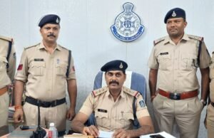 02 करोड 62 लाख रुपये के ठगी के दो आरोपी को कोतवाली पुलिस ने दिल्ली से किया गिरफ्तार…