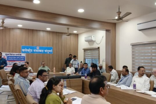 कलेक्टर नीरज कुमार वशिष्ठ के नेतृत्व में पांढुर्णा बना विकास का मॉडल..