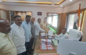 कांग्रेस के प्रतिनिधि मंडल ने जिला दंडाधिकारी को सौंपा, पुलिस की कार्यप्रणाली पर उठाए गम्भीर सवाल