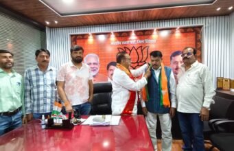 भाजपा में शामिल हुए सेवानिवृत कृषि विकास अधिकारी विनायक नागदवने…..