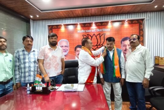 भाजपा में शामिल हुए सेवानिवृत कृषि विकास अधिकारी विनायक नागदवने…..