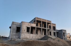 छात्रावास निर्माण में बड़ा घोटाला!दो साल से अधूरा भवन, घटिया निर्माण से कभी भी हो सकता है बड़ा हादसा..?
