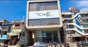 थायराइड ऑपरेशन के बाद बिगड़ी महिला की हालत, निजी अस्पताल पर परिजनों ने लगाए गंभीर आरोप