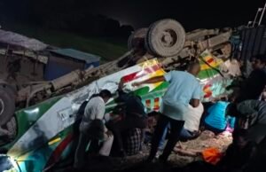 छिंदवाड़ा में भीषण सड़क हादसा: बस-ट्रक भिड़ंत में 10–11 लोगों की मौत, 30 से अधिक घायल