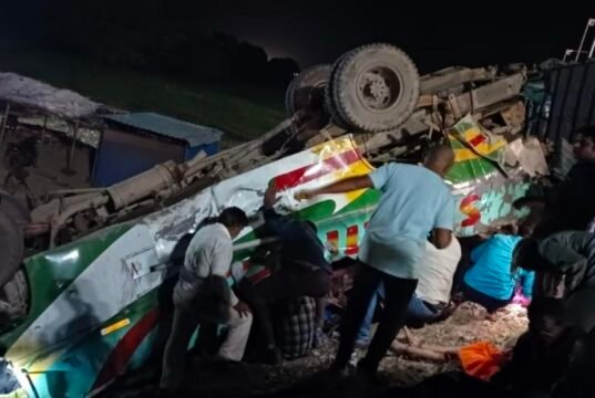 छिंदवाड़ा में भीषण सड़क हादसा: बस-ट्रक भिड़ंत में 10–11 लोगों की मौत, 30 से अधिक घायल