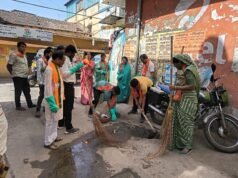 छिंदवाड़ा नगर पालिका निगम के वार्ड 42 में स्वच्छता अभियान के साथ वरिष्ठों का सम्मान..