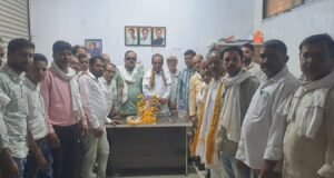 आधुनिक भारत के निर्माता राजीव गांधी को कांग्रेसजनों ने दी श्रद्धांजलि