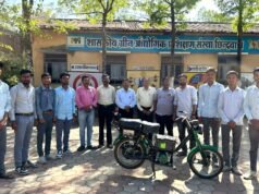 कबाड़ से बनाया इलेक्ट्रिक वाहन, आईटीआई और पॉलिटेक्निक के छात्रों का नवाचार