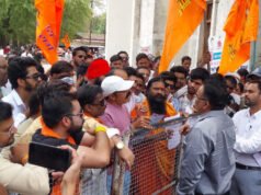 नारियल वाले केसरी नंदन हनुमान मंदिर से नारियल हटाने के आदेश का विरोध:
