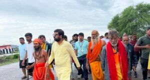 राज्यपाल माननीय मंगुभाई पटेल ने सांसद बंटी विवेक साहू को धार्मिक पदयात्रा के लिए दी शुभकामनाएं