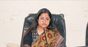 संबल योजना में लापरवाही पर प्रशासन का बड़ा एक्शन102 अधिकारी-कर्मचारियों को कारण बताओ नोटिस, कलेक्टर ने जताई कड़ी नाराजगी