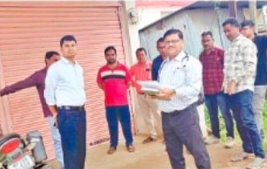 दो झोलाछापों पर गिरी गाज…क्लीनिक सील..