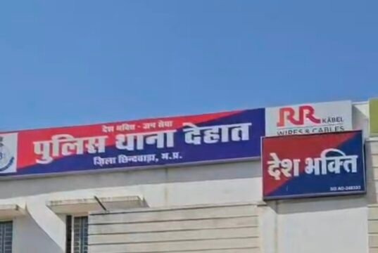 छिंदवाड़ा में बीयर पार्टी के दौरान दो युवतियों में खूनी संघर्ष, बीयर की बोतल से सिर पर हमला