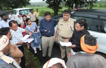 छिंदी में शिविर लगाकर ग्रामीणों से आत्मीय संवाद किया और उनकी समस्याएं भी सुनीं..