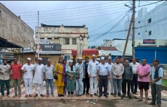 भारत छोड़ो आंदोलन की गूंज: गांधी गंज पहुंचा कांग्रेस सेवादल महात्मा गांधी की प्रतिमा पर माल्यार्पण कर अर्पित की पुष्पांजलि..