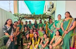 श्रीधाम रेसीडेंसी में हरियाली तीज की धूम हरे परिधानों में सजी महिलाओं ने बिखेरा सावन का रंग, राधा-कृष्ण की प्रस्तुति ने मोहा मन