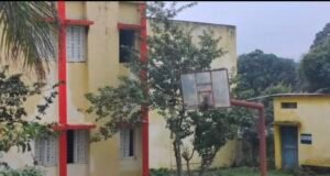 67 लाख का बास्केटबॉल ग्राउंड पहली बारिश में बेहाल!तामिया आवासीय खेल परिसर में निर्माण की गुणवत्ता पर बड़ा सवाल, 18 लाख की बाउंड्रीवॉल भी ढही..