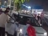 ट्रेन के इंतजार में खड़े थे यात्री, प्लेटफॉर्म पर घुस आई कारपार्सल ऑफिस जाने के चक्कर में हुआ अजीबोगरीब हादसा, प्लेटफॉर्म किनारे फंसा कार का पहिया…