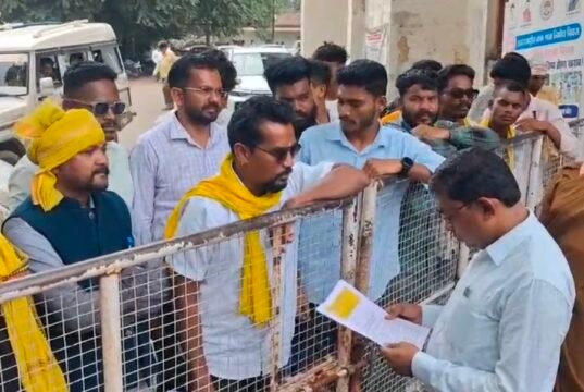 आदिवासी भूमि के सामान्य मद में परिवर्तन पर रोक की मांग, आंदोलन की चेतावनी