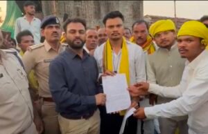 दूधी बांध के विरोध में ग्रामीणों का आंदोलन, अनिश्चित कालीन धरना शुरू…